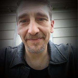 Meet your Posher, Troy